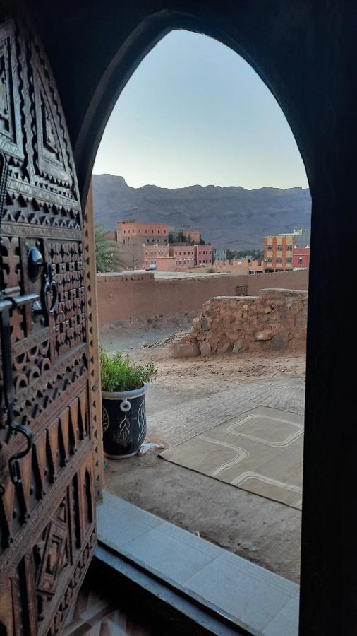 Dar Ilyana Ait Tiourhza Exterior foto