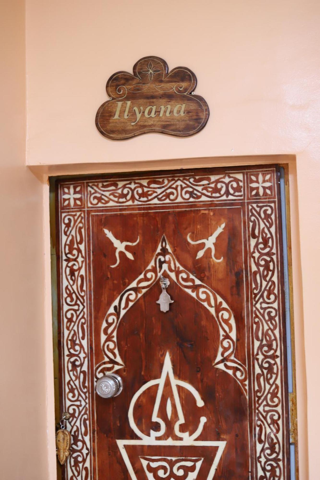 Dar Ilyana Ait Tiourhza Exterior foto