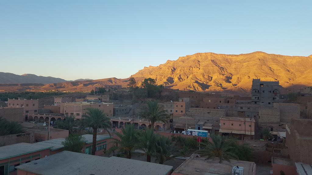 Dar Ilyana Ait Tiourhza Exterior foto